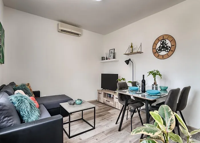 Joelle Apartamento *