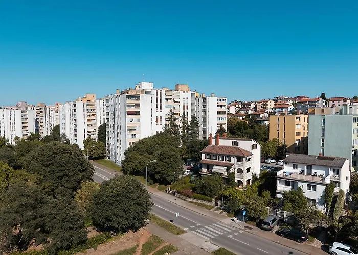 Joelle Apartmán *