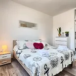 Joelle Apartmán